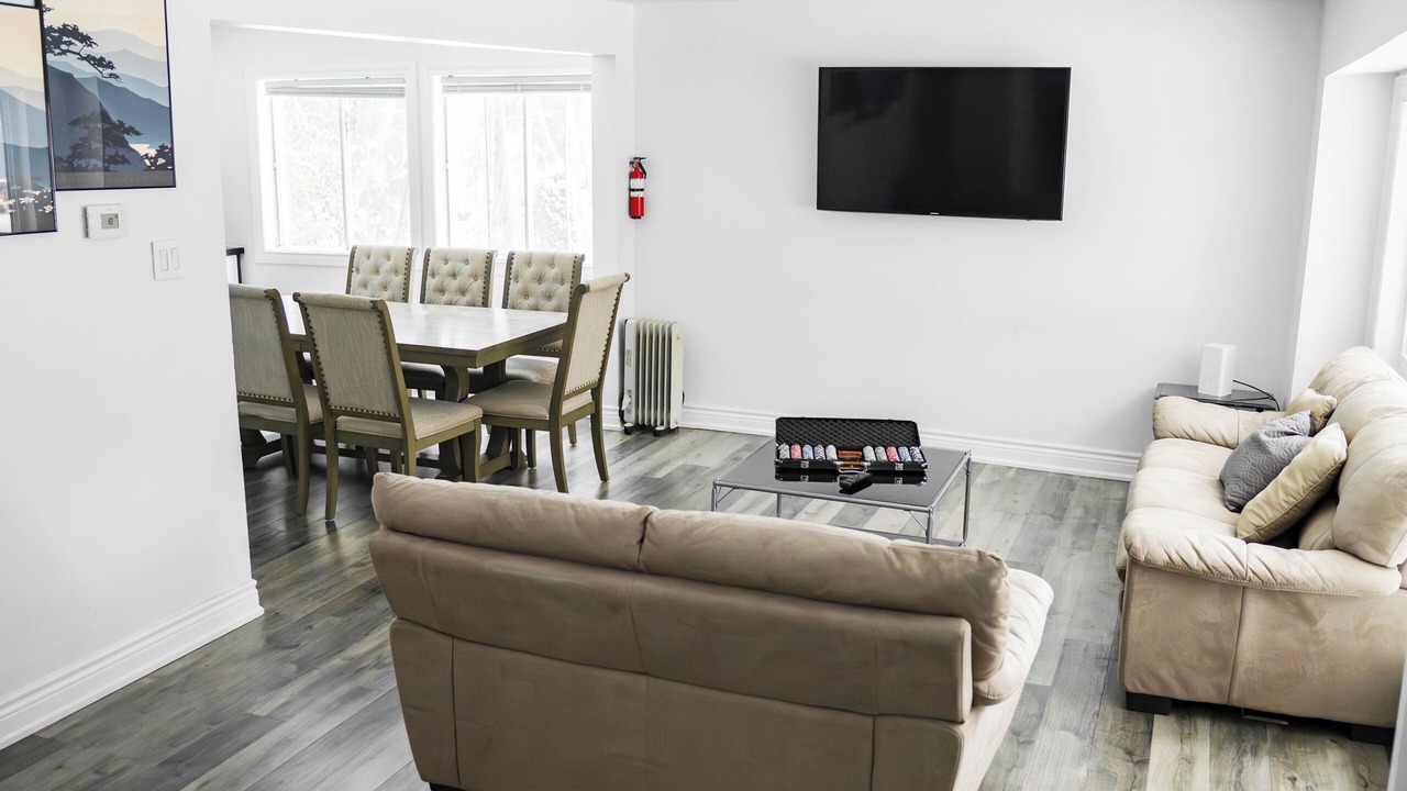 Photo of Livingroom in Sutton