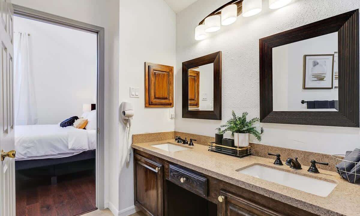 Photo of Bathroom in Mesquite