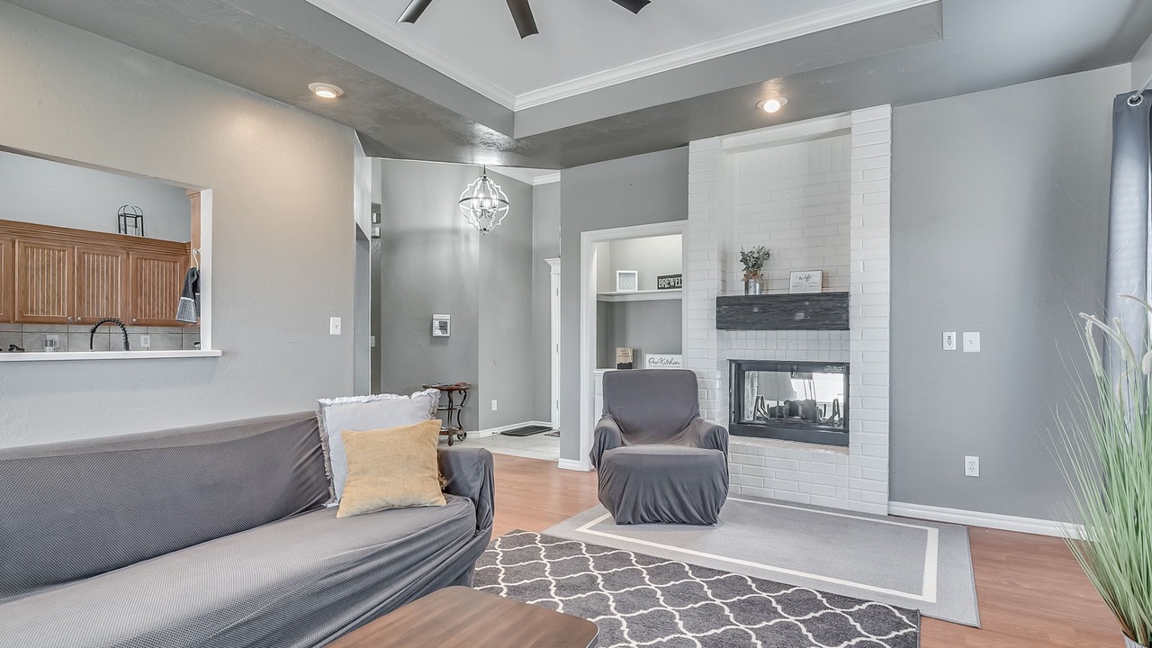 Photo of Livingroom in Yukon