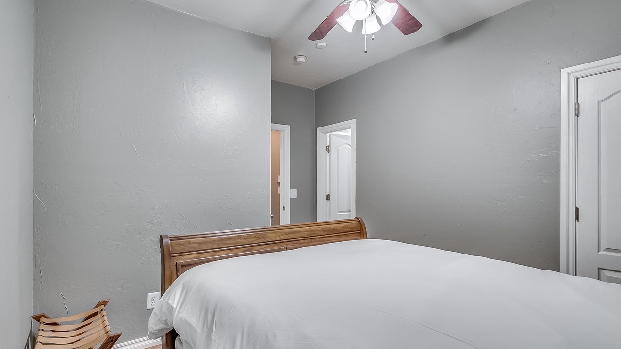 Photo of Bedroom in Yukon