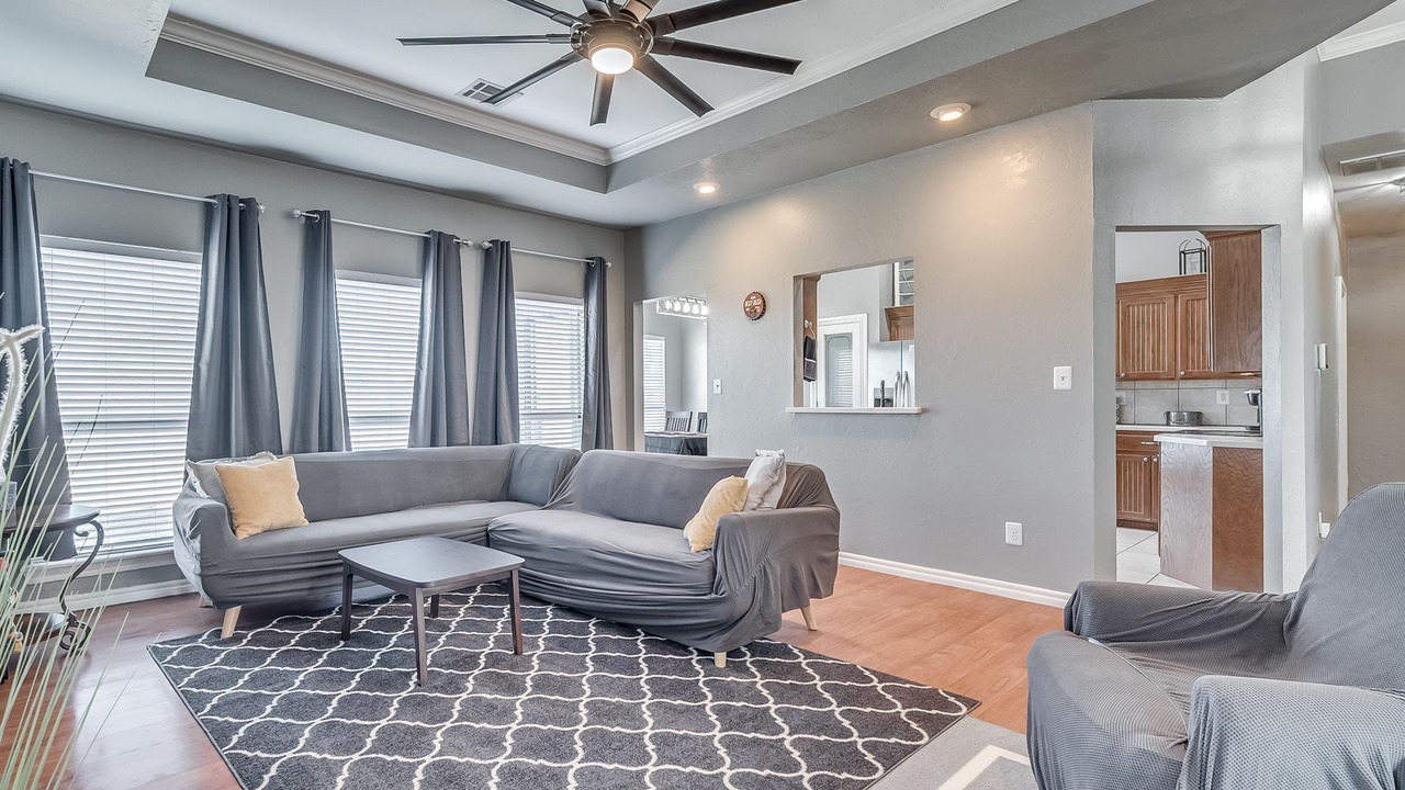 Photo of Livingroom in Yukon