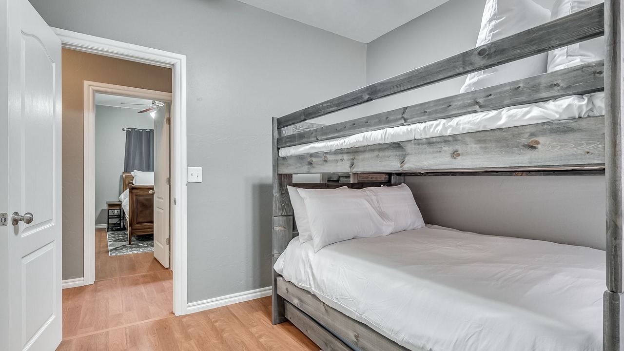 Photo of Bedroom in Yukon