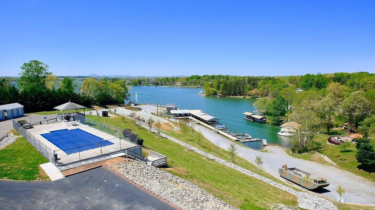 Photo of Outdoor in Huddleston