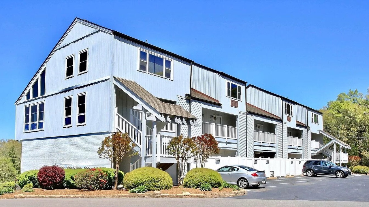 Photo of Outdoor in Huddleston