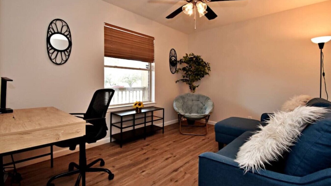 Photo of Livingroom in Austin