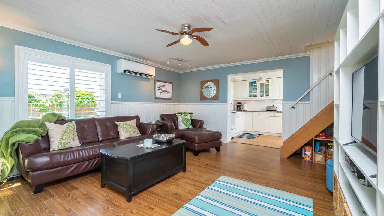 Photo of Livingroom in Long Point