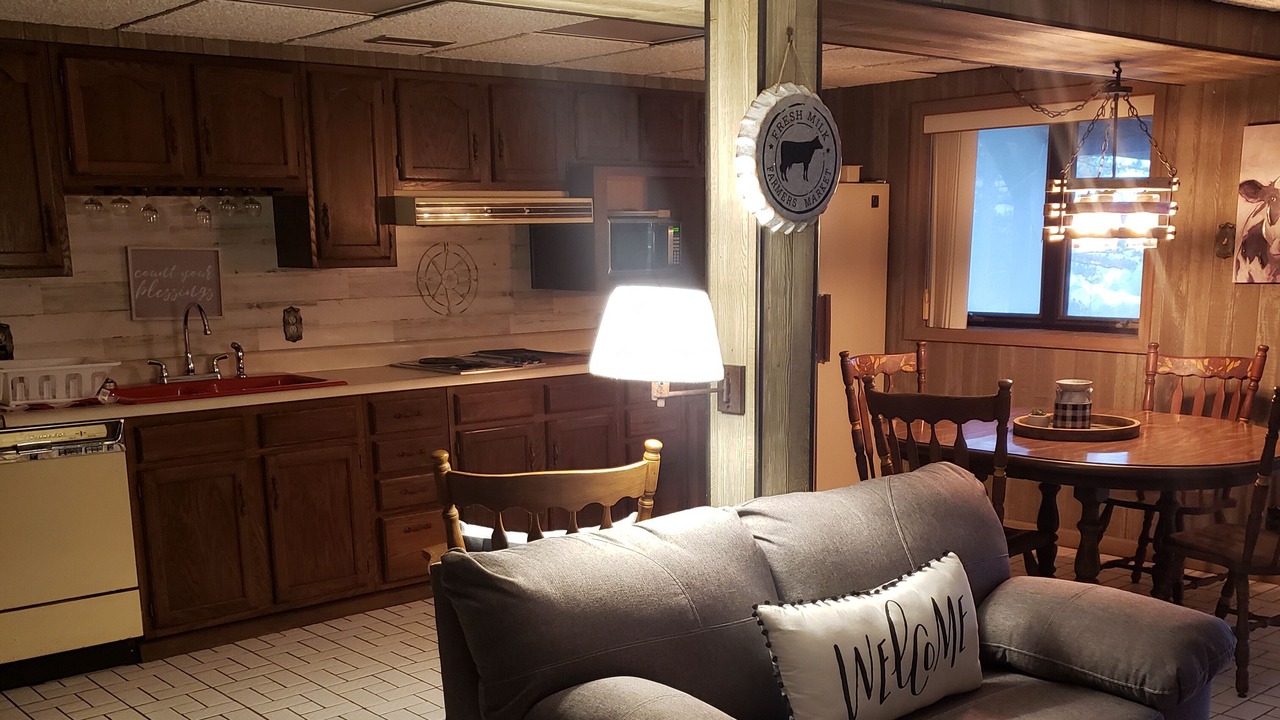 Photo of Livingroom in Eminence