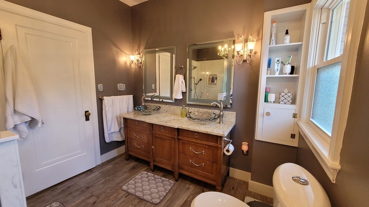 Photo of Bathroom in Deer Park