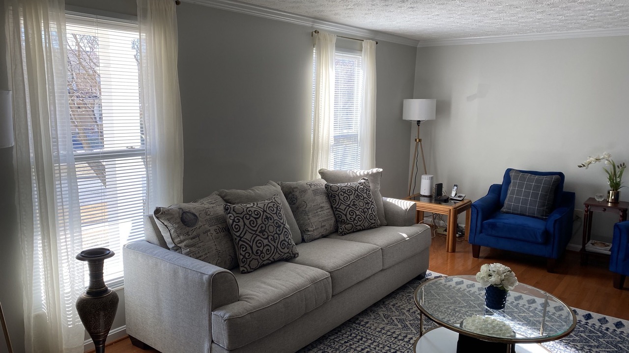 Photo of Livingroom in Colesville