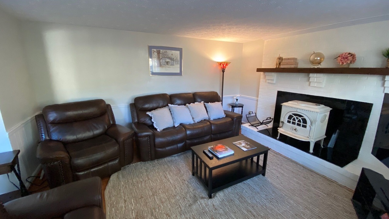Photo of Livingroom in Colesville