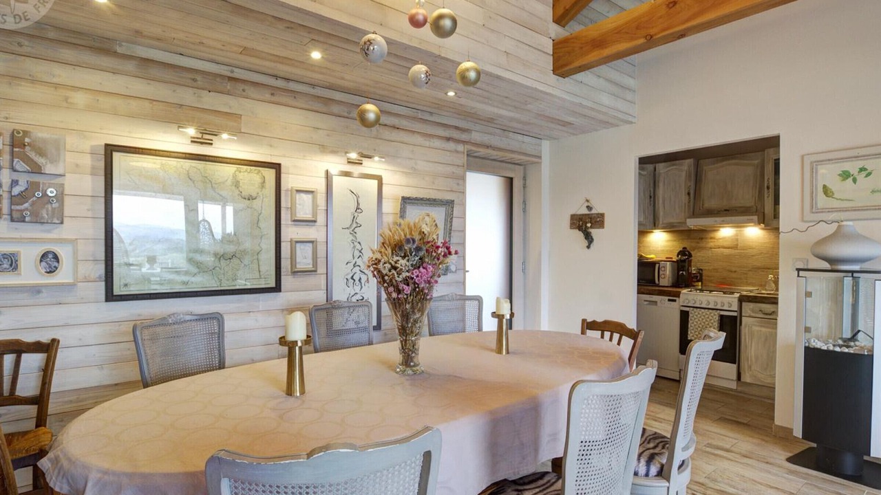 Photo of Others in Champoly