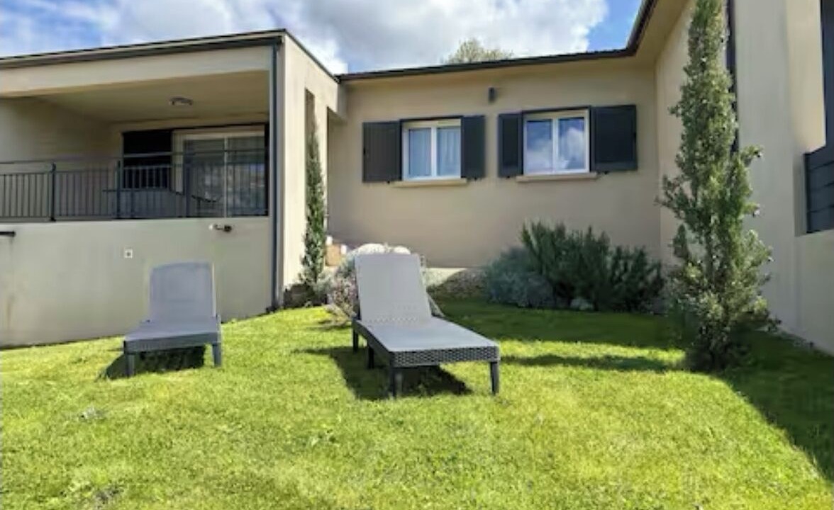 Photo of Patio Balcony in Patrimonio