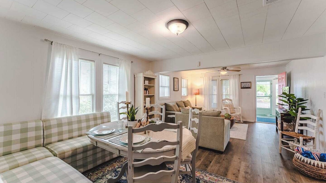 Photo of Livingroom in Port St. Joe