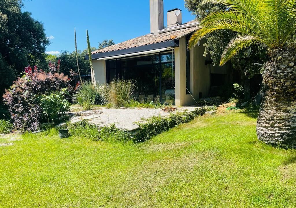 Photo of Outdoor in Aubais