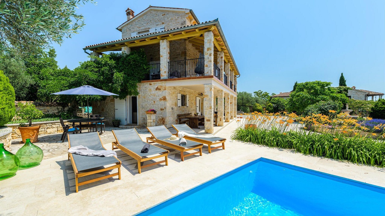 Photo of Outdoor in Heraki