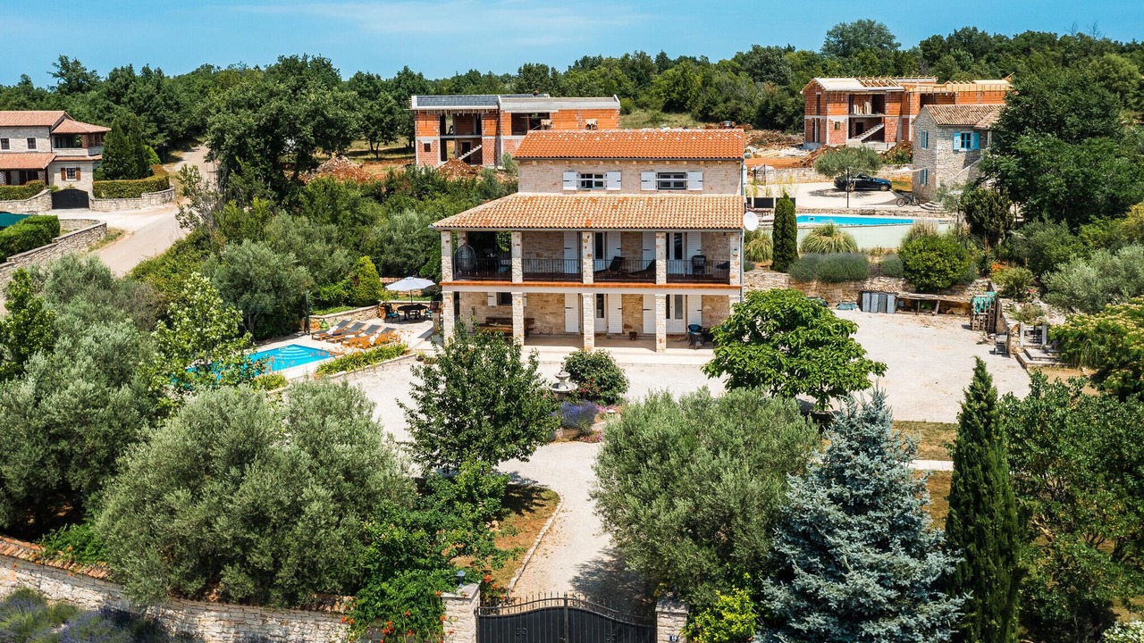 Photo of Outdoor in Heraki