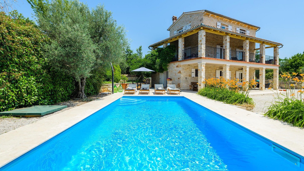Photo of Outdoor in Heraki