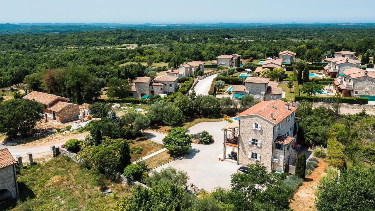 Photo of Outdoor in Heraki