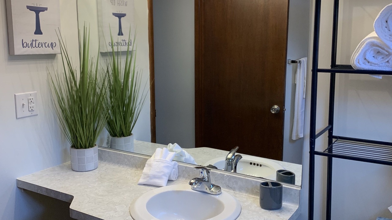 Photo of Bathroom in North Tonawanda