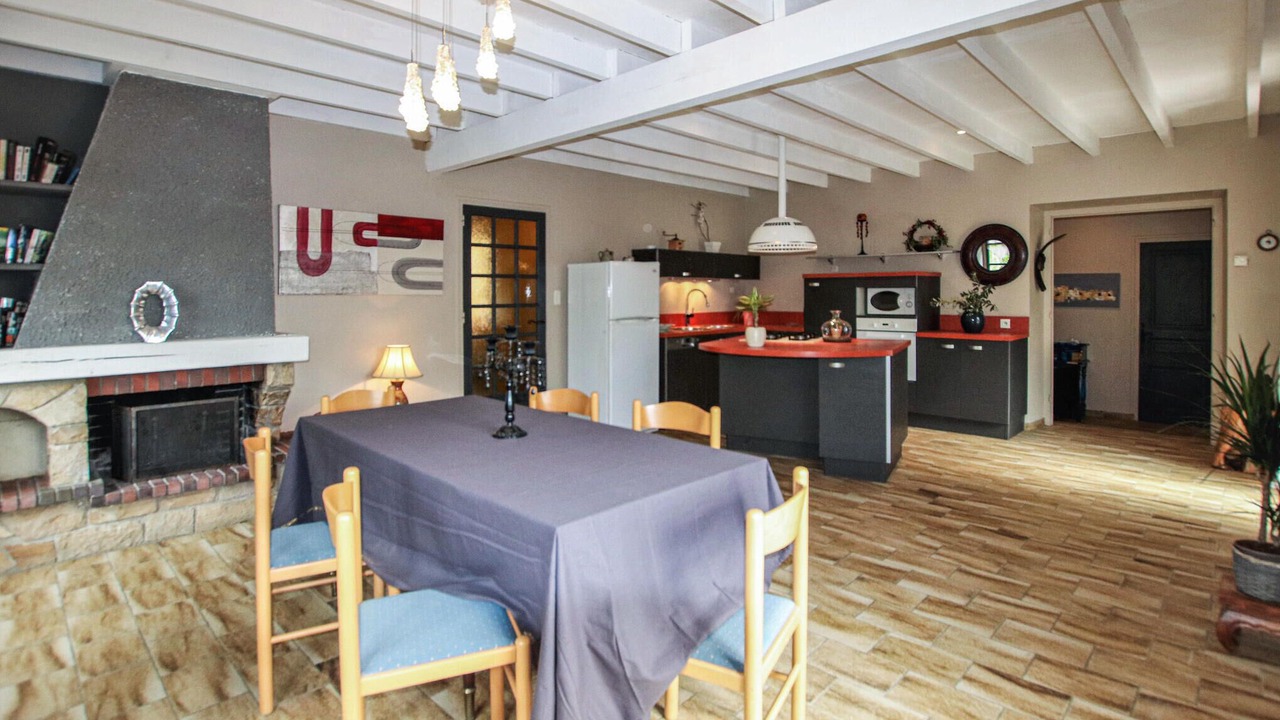 Photo of Bedroom in Montoison