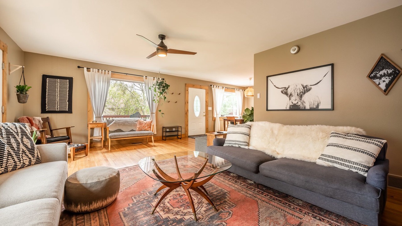 Photo of Livingroom in Cascade-Chipita Park