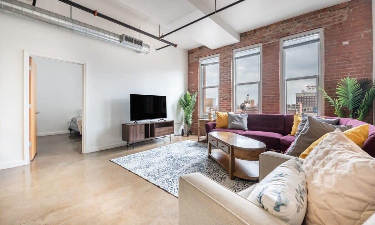 Photo of Livingroom in Crossroads Arts District