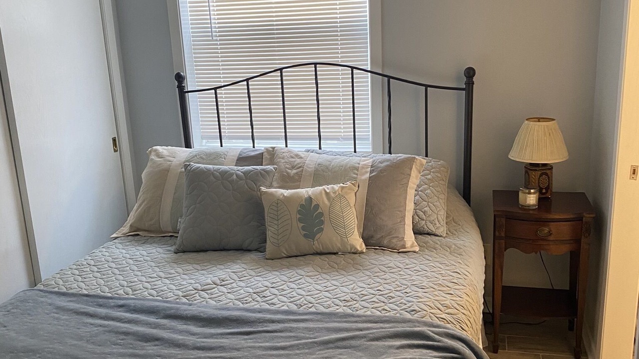 Photo of Bedroom in Lauderdale Lakes