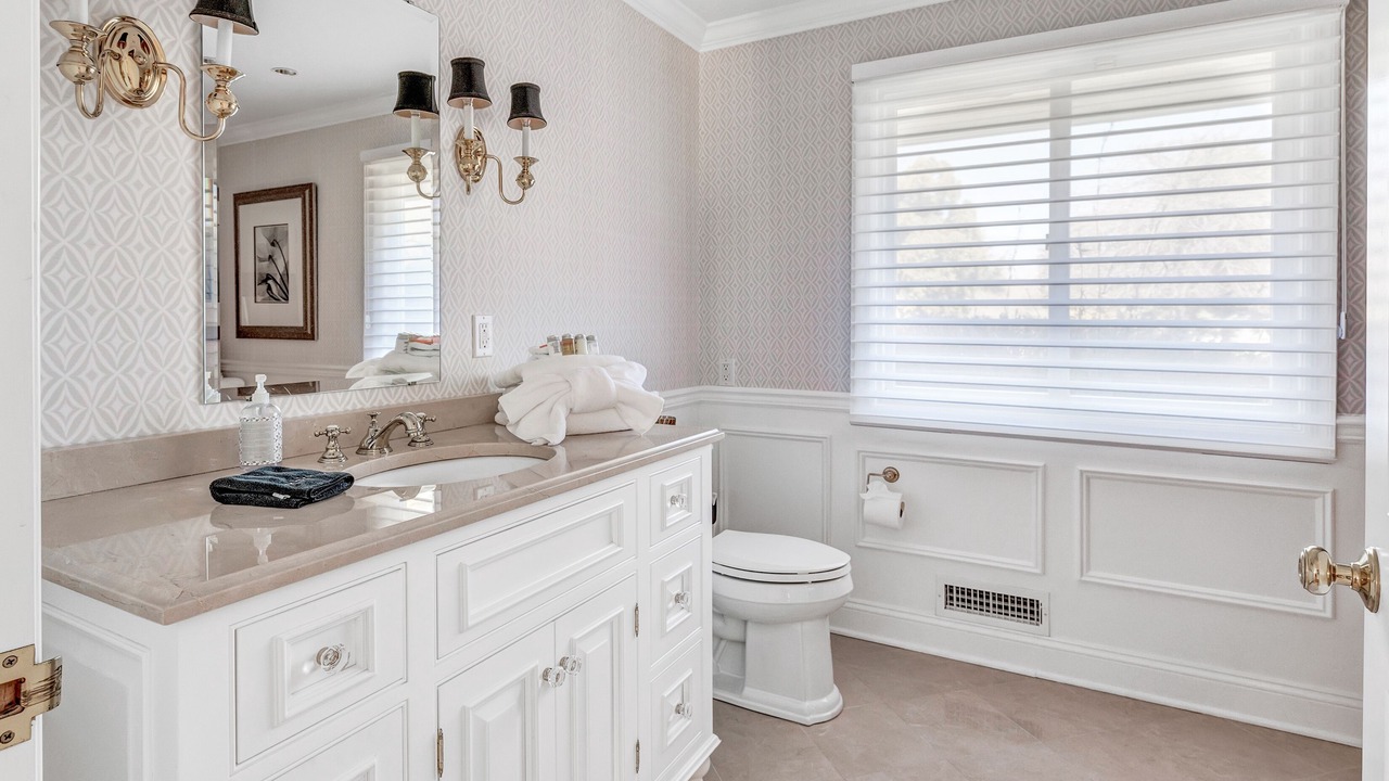 Photo of Bathroom in Lordship