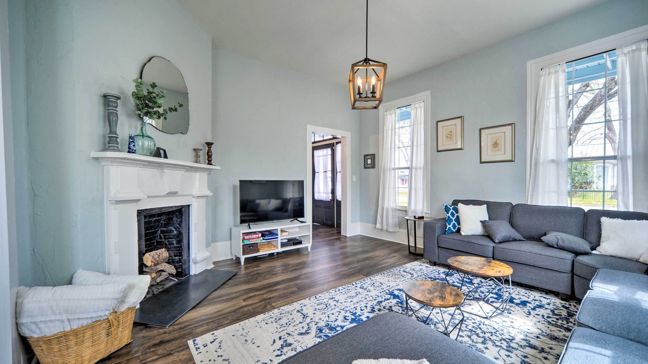 Photo of Bedroom in Gonzales