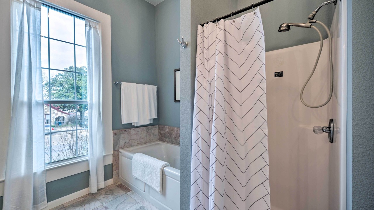 Photo of Bathroom in Gonzales