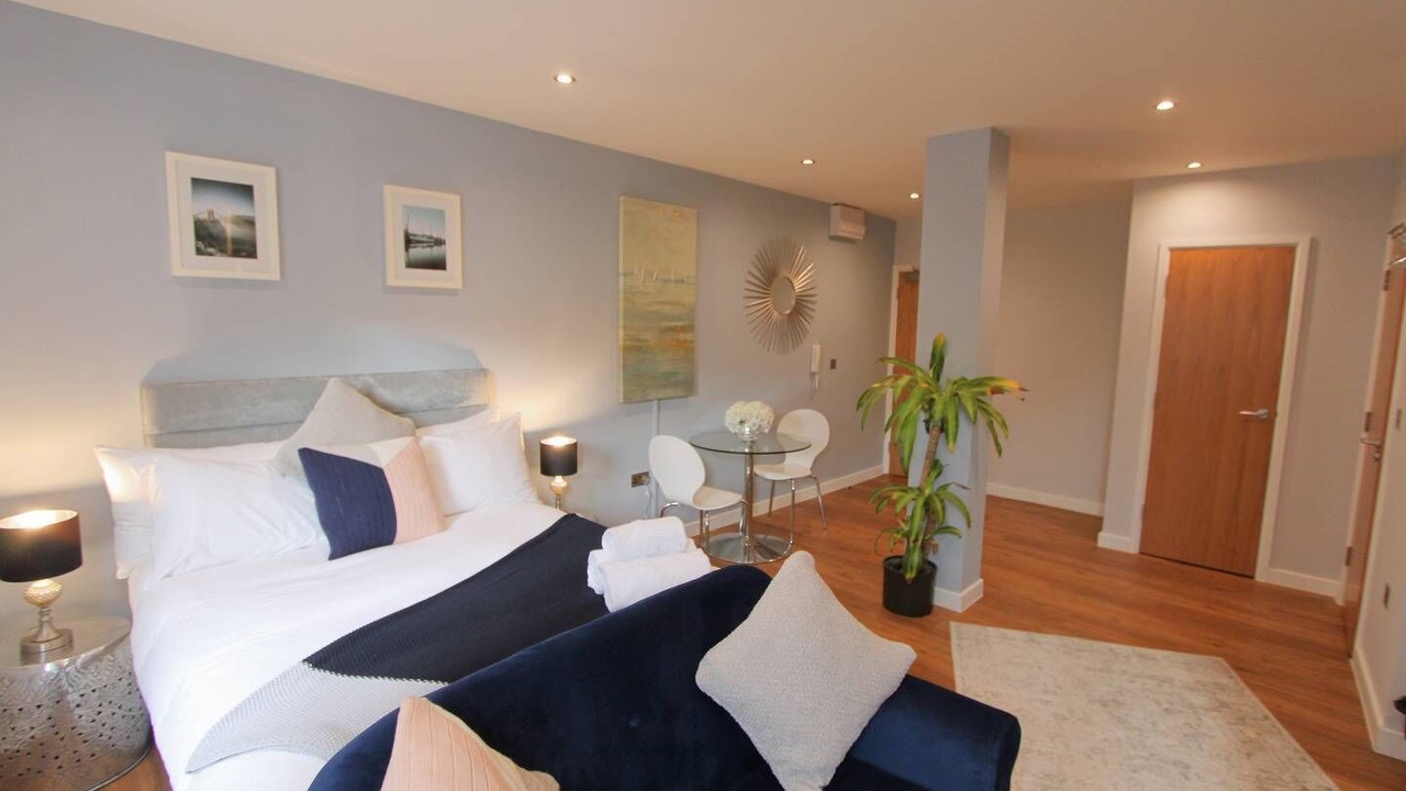 Photo of Bedroom in Bristol Floating Harbour