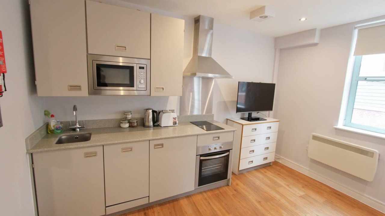 Photo of Kitchen in Bristol Floating Harbour