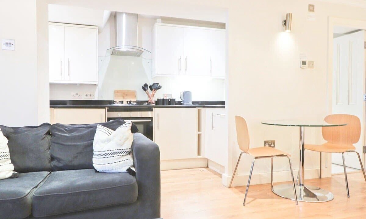 Photo of Livingroom in Clifton