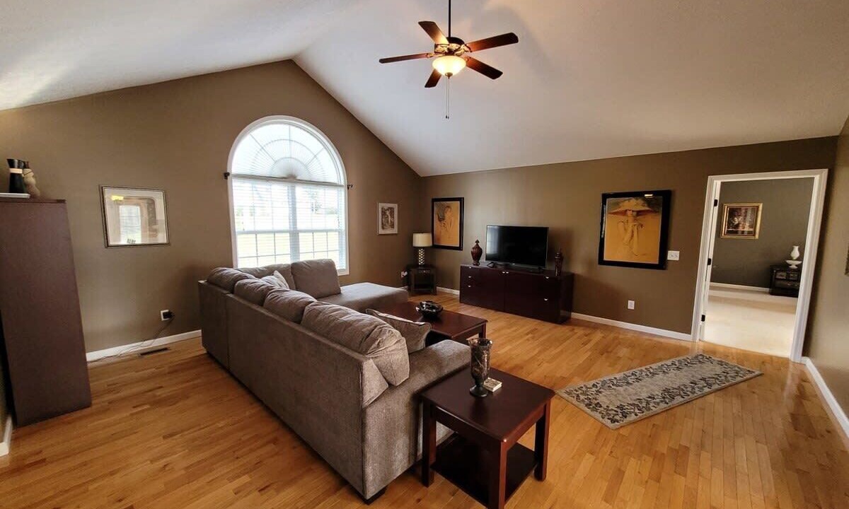 Photo of Livingroom in Baxter