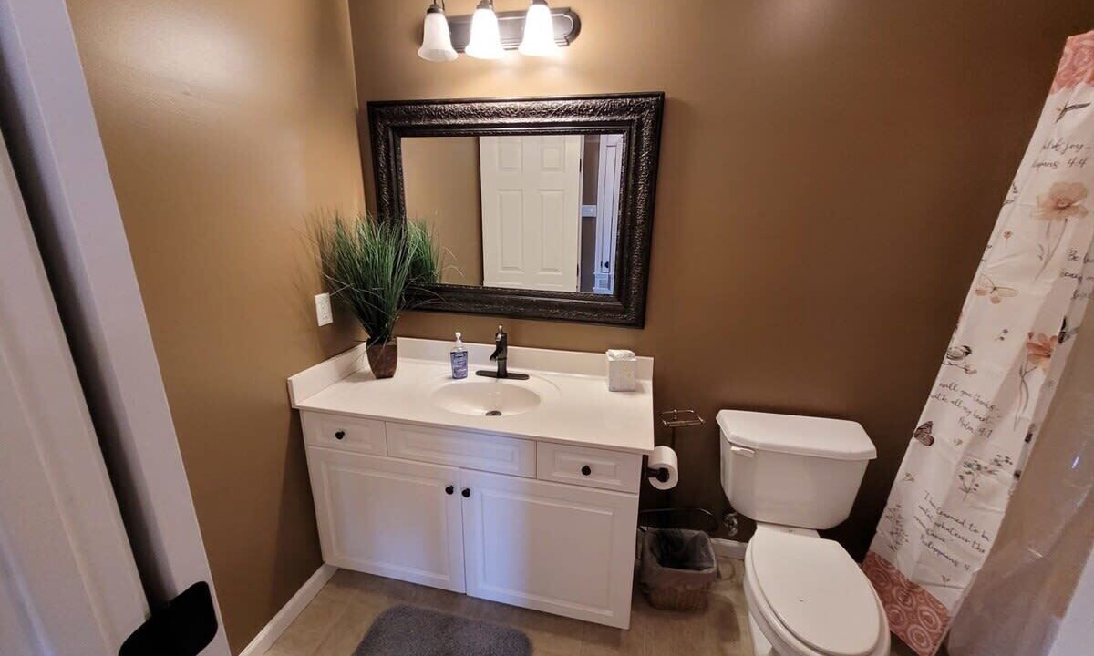 Photo of Bathroom in Baxter