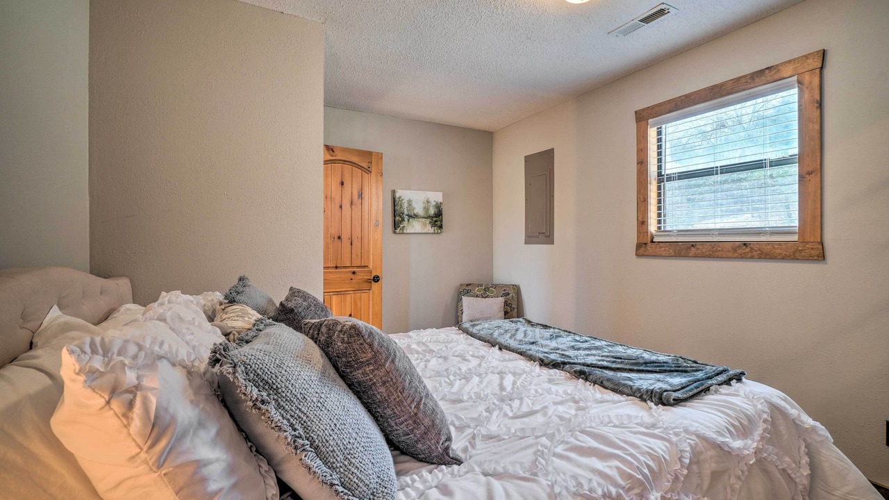 Photo of Others in Shell Knob