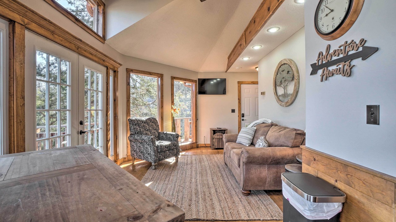 Photo of Livingroom in Shell Knob