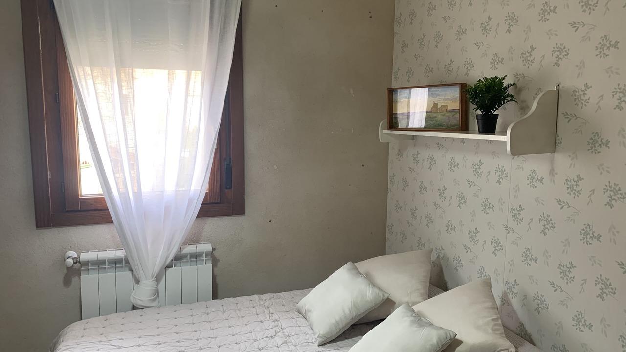 Photo of Bedroom in San Miguel de Bernuy