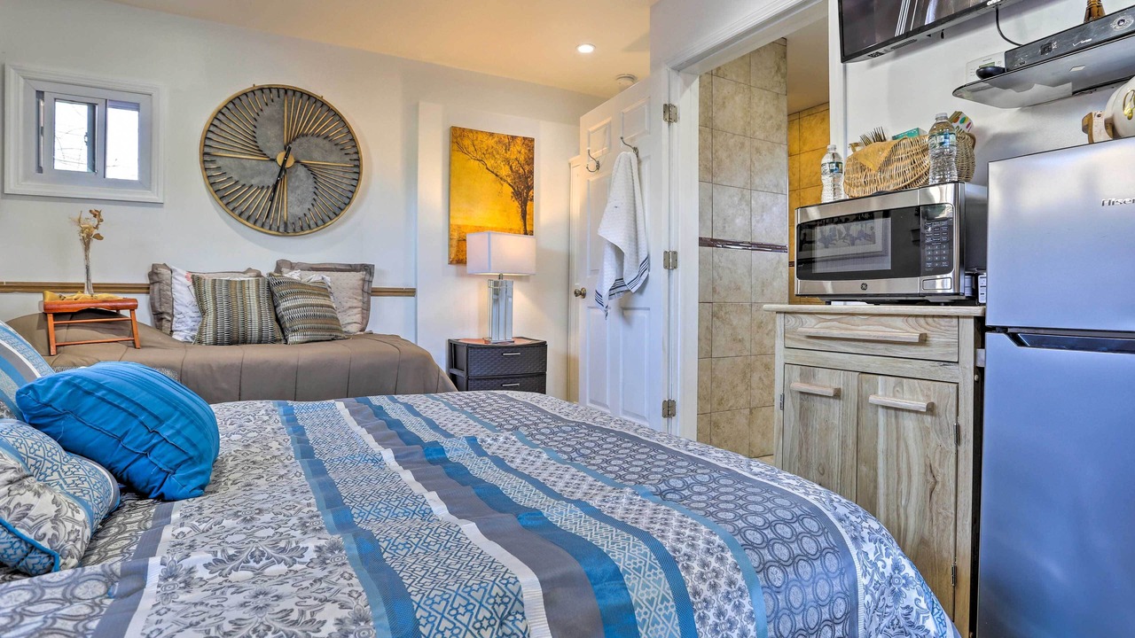 Photo of Others in Elmont