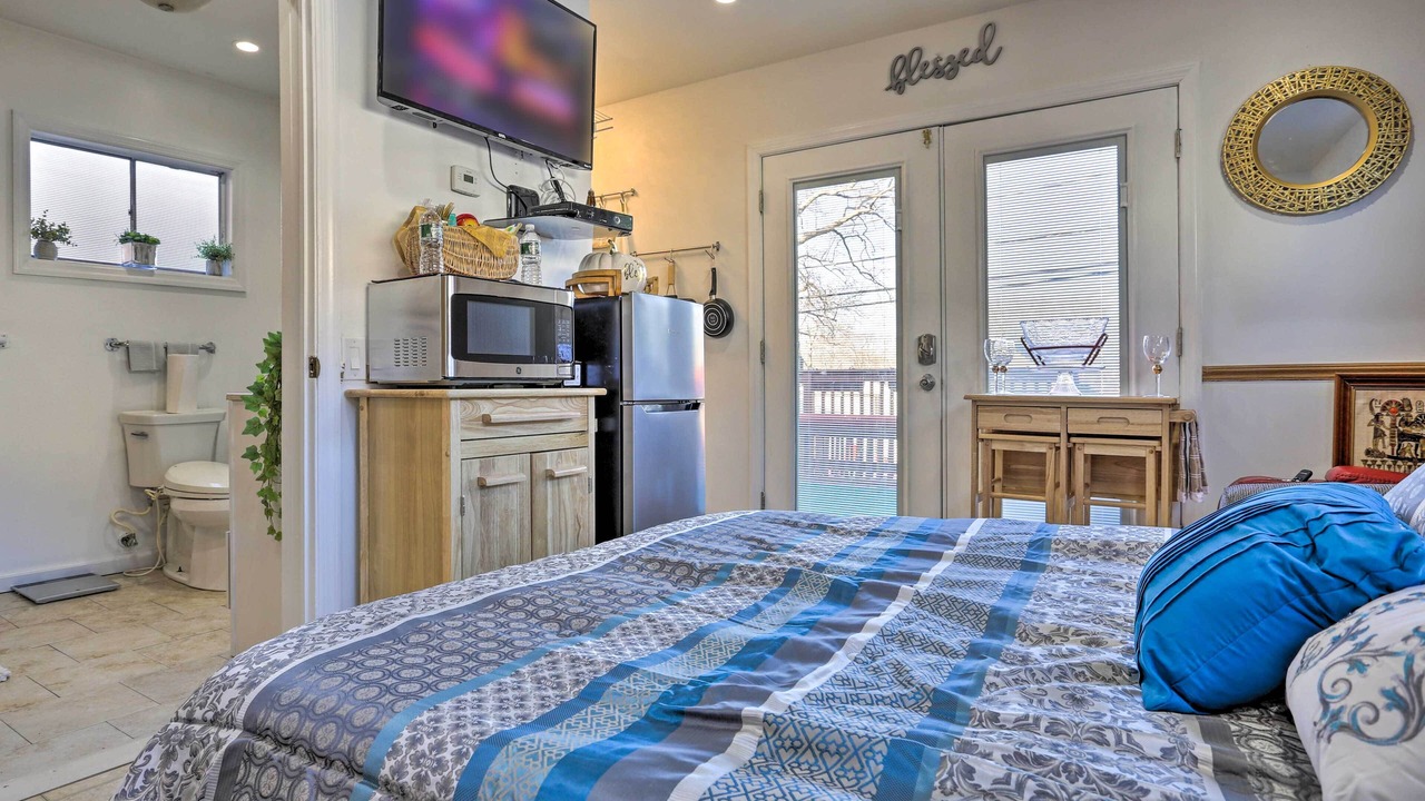 Photo of Others in Elmont