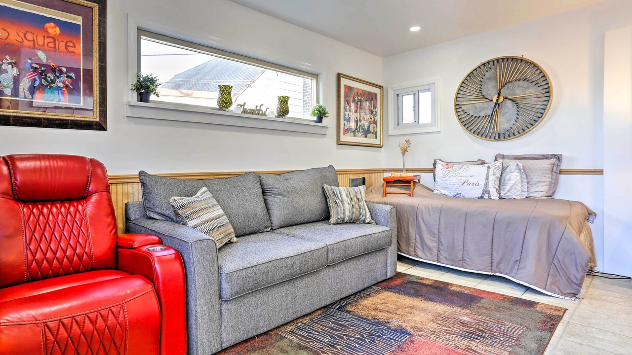 Photo of Others in Elmont