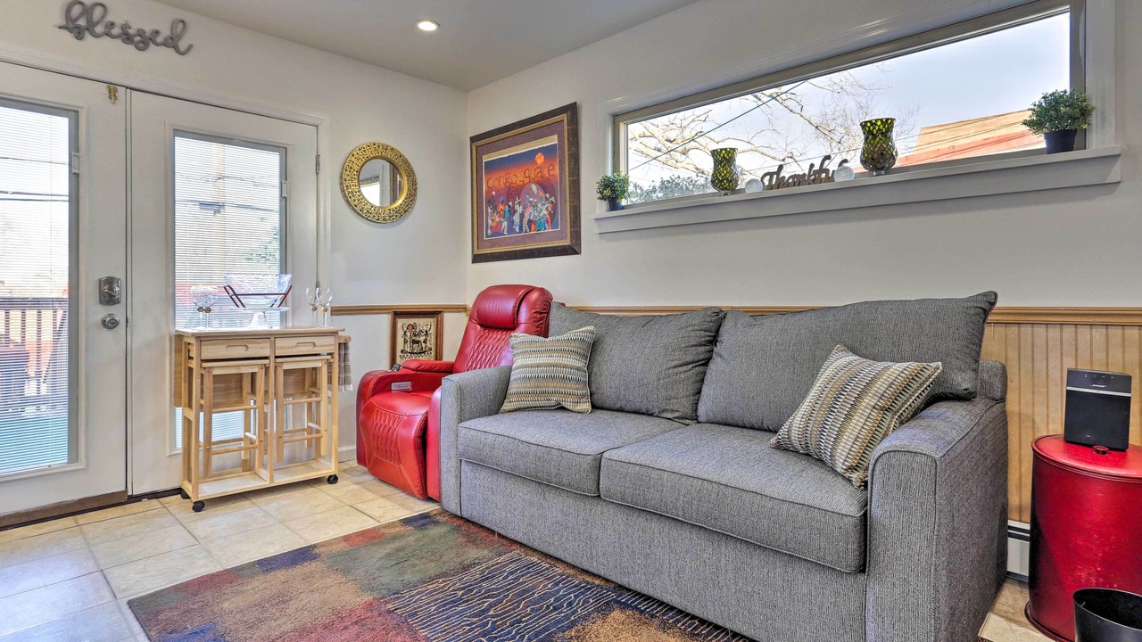 Photo of Others in Elmont