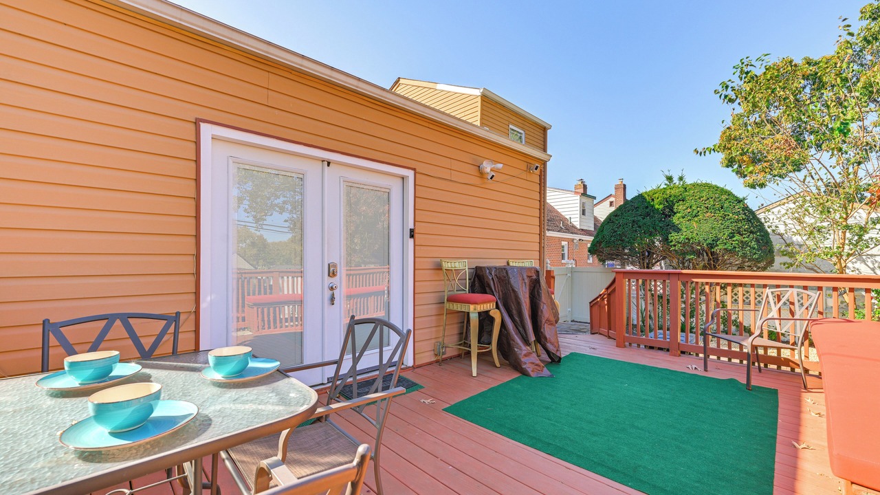 Photo of Others in Elmont