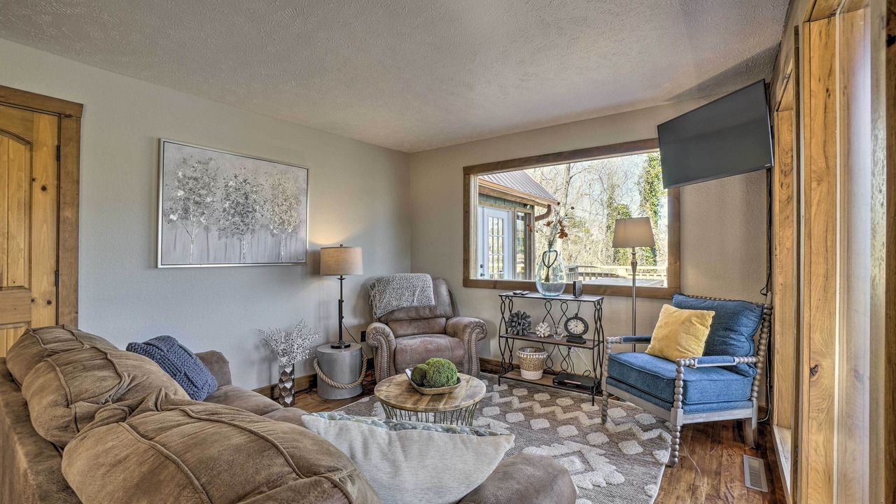 Photo of Bedroom in Shell Knob