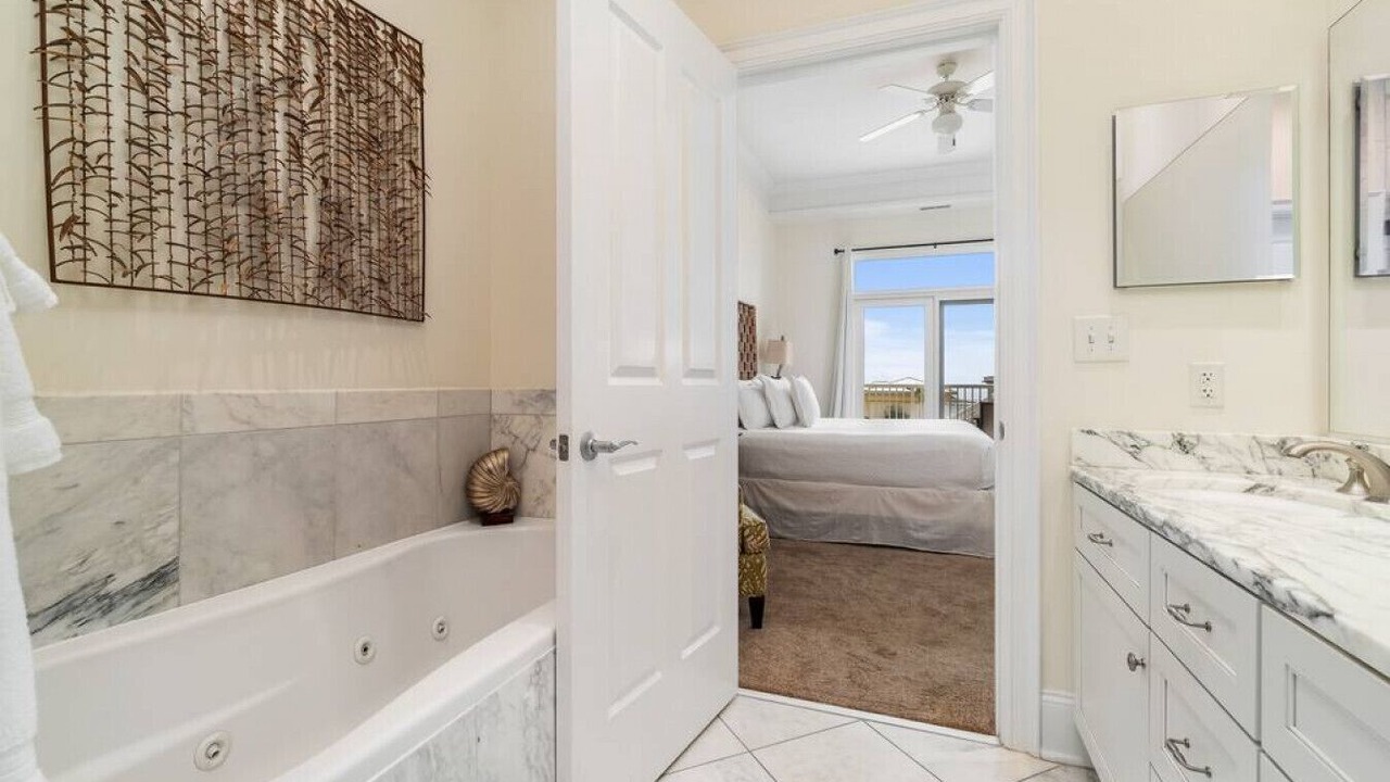 Photo of Bathroom in Salter Path