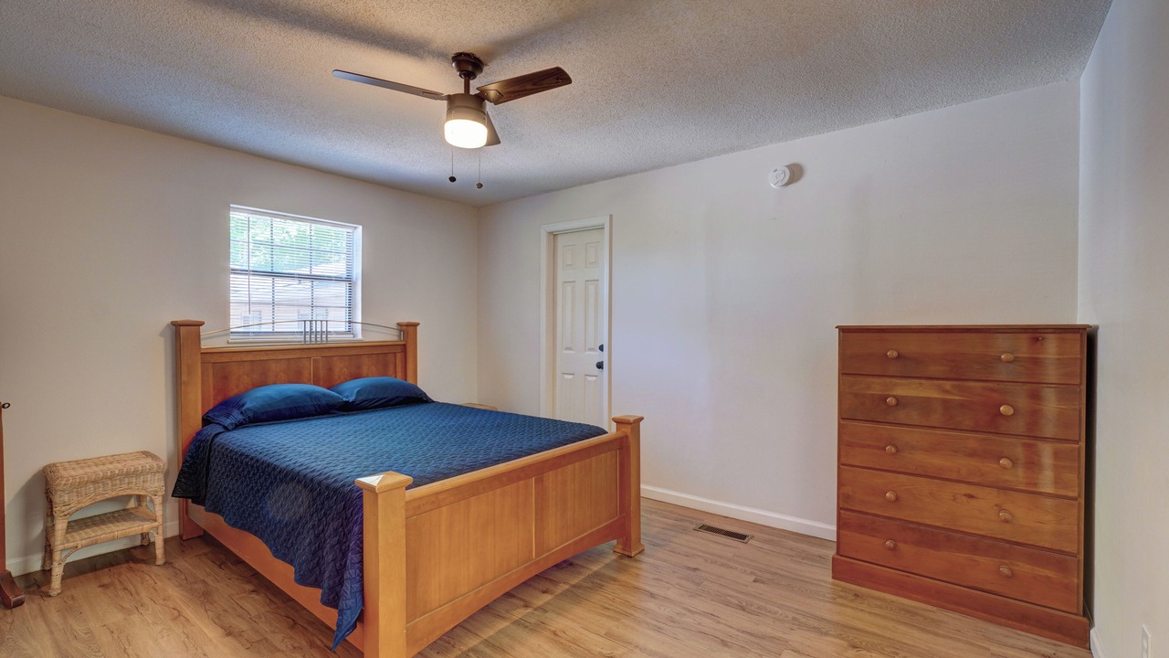 Photo of Bedroom in Louisville