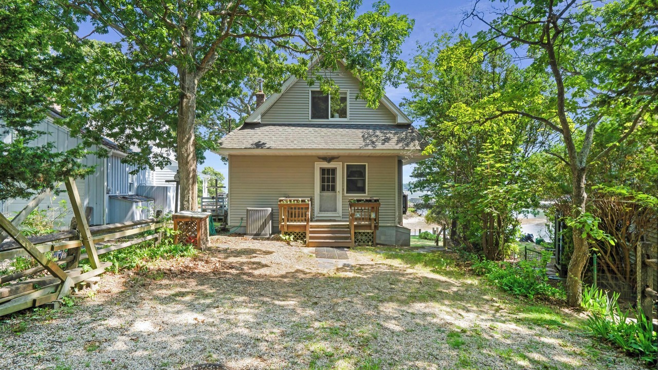 Photo of Others in East Marion