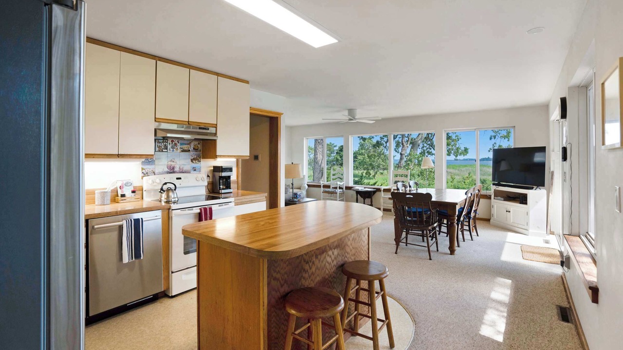 Photo of Others in East Marion