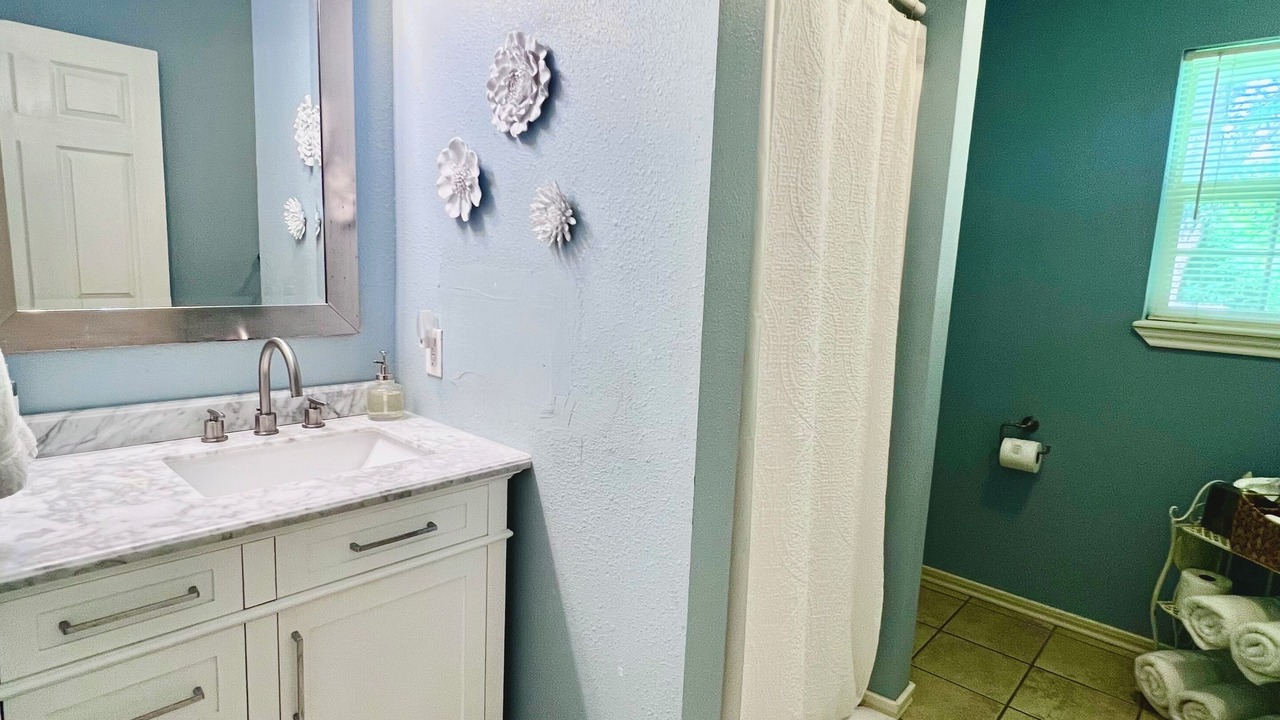 Photo of Bathroom in Gonzales