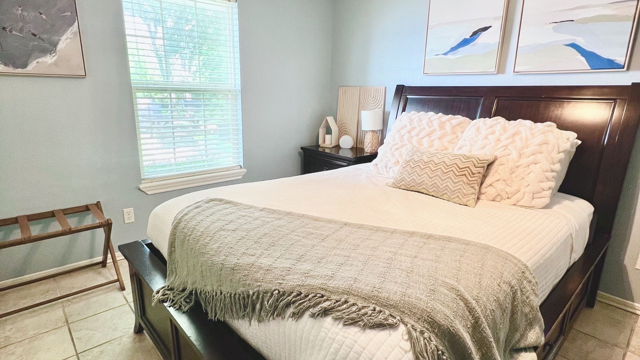 Photo of Bedroom in Gonzales